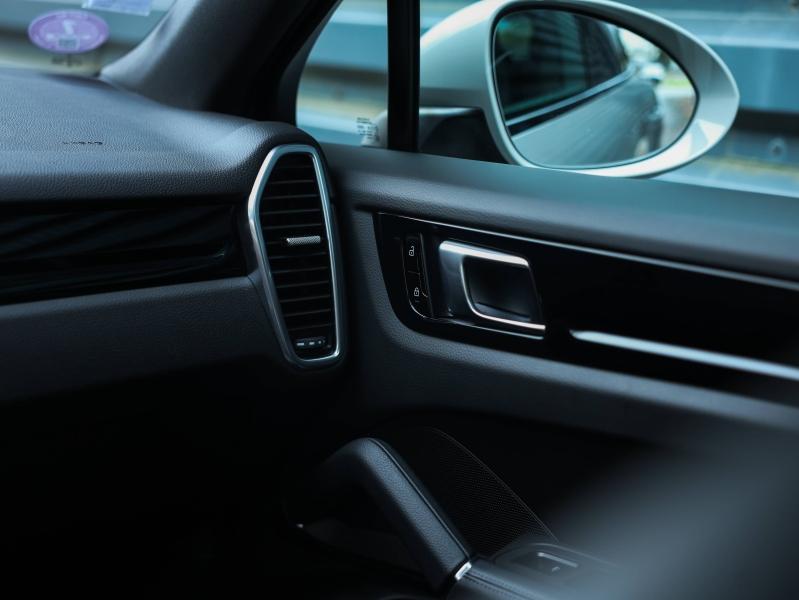 Voitures occasions PORSCHE Cayenne Coupe E-Hybrid Villeneuve-d'Ascq