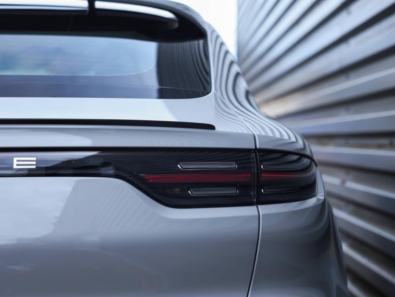 Voitures occasions PORSCHE Cayenne Coupe E-Hybrid Villeneuve-d'Ascq