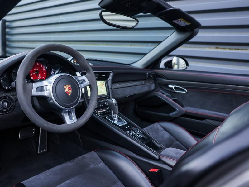 Voitures occasions PORSCHE 911 Cabriolet GTS Villeneuve-d'Ascq