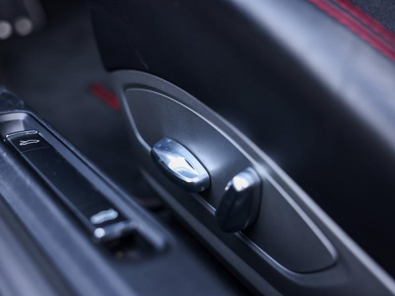 Voitures occasions PORSCHE 911 Cabriolet GTS Villeneuve-d'Ascq