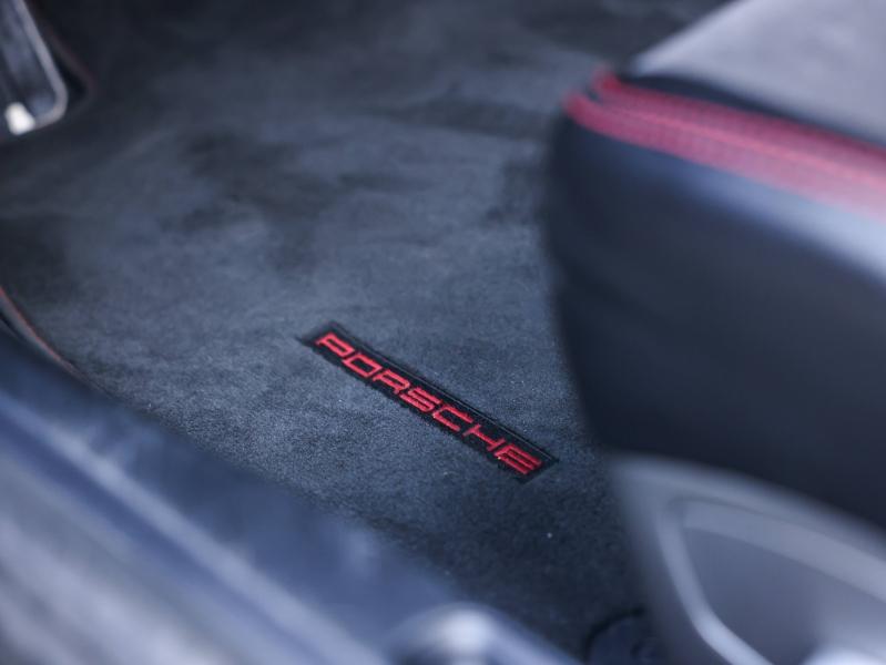 Voitures occasions PORSCHE 911 Cabriolet GTS Villeneuve-d'Ascq