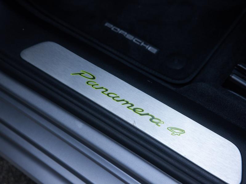 Voitures occasions PORSCHE PANAMERA 4 E-Hybrid Villeneuve-d'Ascq