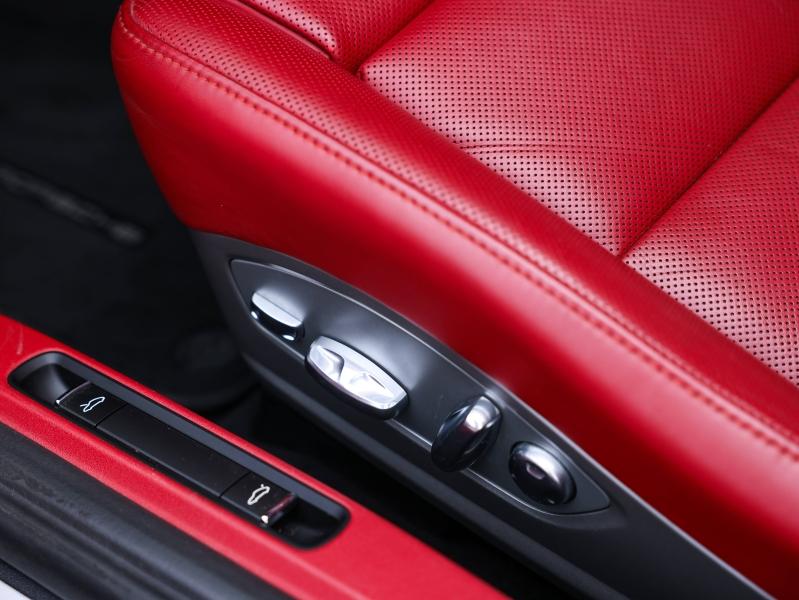 Voitures occasions PORSCHE 911 Cabriolet Carrera 4S Villeneuve-d'Ascq