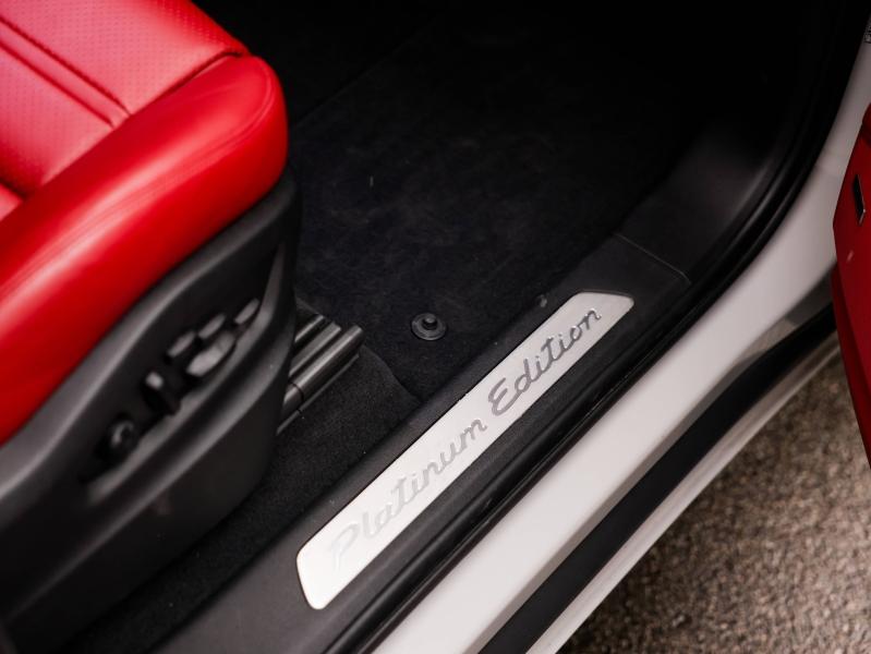 Voitures occasions PORSCHE CAYENNE E-Hybrid Platinum Ed Villeneuve-d'Ascq