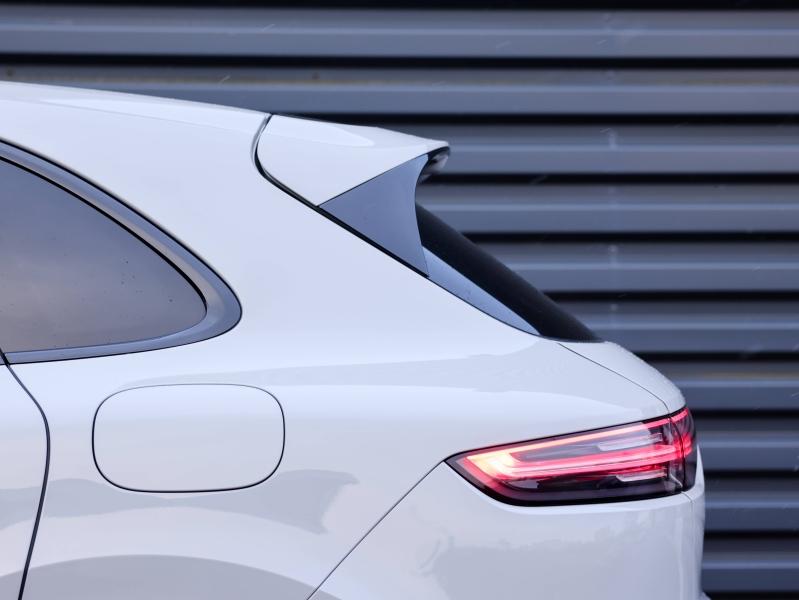 Voitures occasions PORSCHE CAYENNE E-Hybrid Platinum Ed Villeneuve-d'Ascq