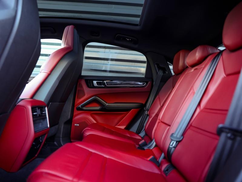 Voitures occasions PORSCHE Cayenne Coupe E-Hybrid Villeneuve-d'Ascq