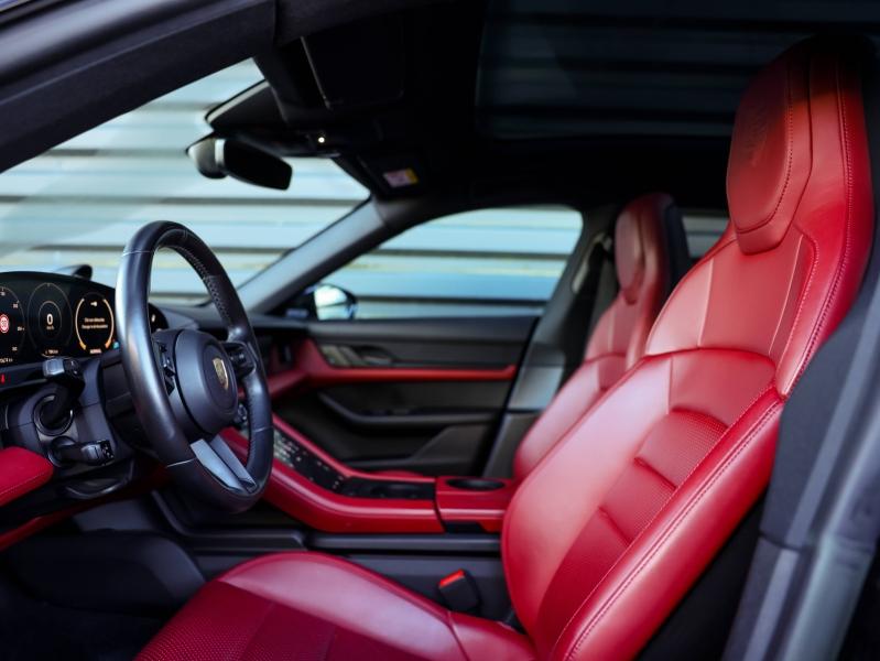 Voitures occasions PORSCHE Taycan Sport Turismo Base Villeneuve-d'Ascq