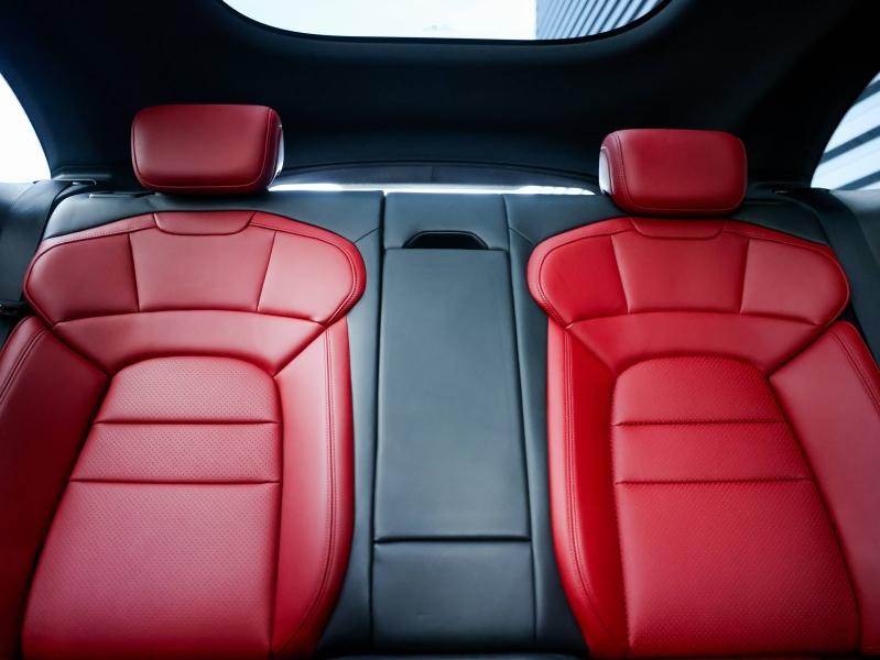 Voitures occasions PORSCHE Taycan Sport Turismo Base Villeneuve-d'Ascq