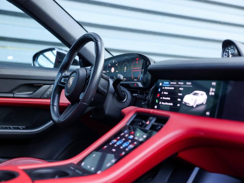 Voitures occasions PORSCHE Taycan Sport Turismo Base Villeneuve-d'Ascq