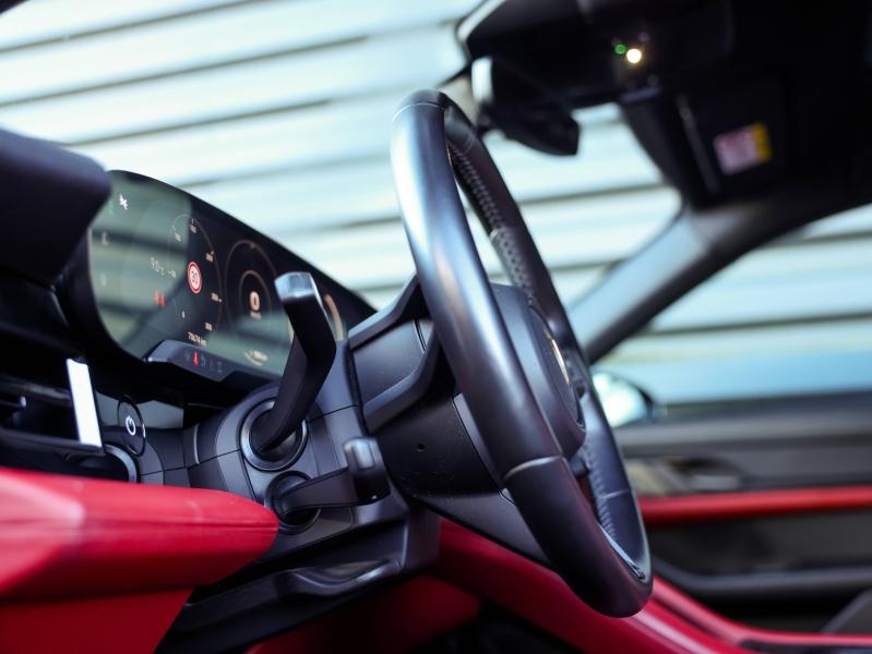 Voitures occasions PORSCHE Taycan Sport Turismo Base Villeneuve-d'Ascq