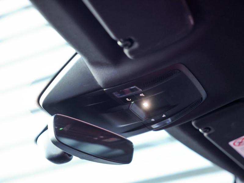 Voitures occasions PORSCHE Taycan Sport Turismo Base Villeneuve-d'Ascq