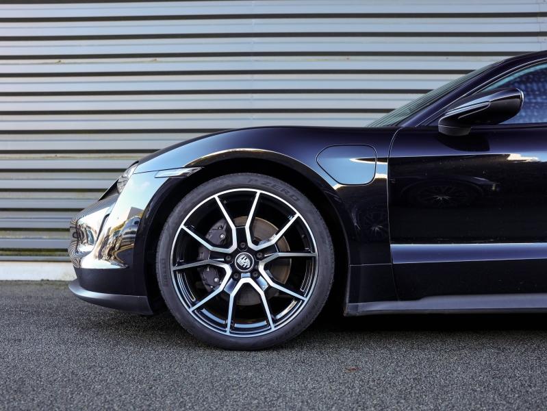 Voitures occasions PORSCHE Taycan Sport Turismo Base Villeneuve-d'Ascq