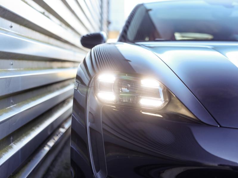 Voitures occasions PORSCHE Taycan Sport Turismo Base Villeneuve-d'Ascq