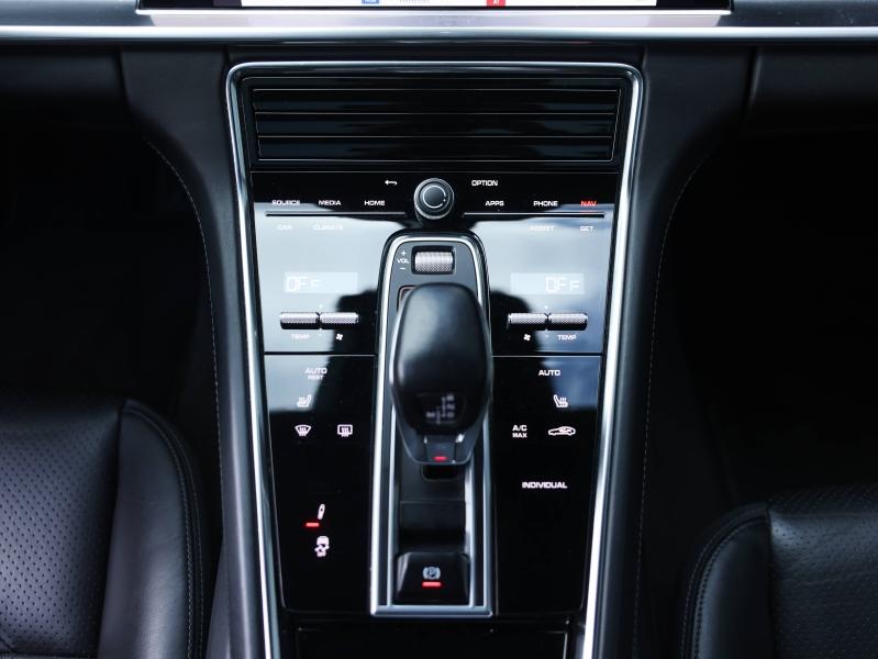 Voitures occasions PORSCHE PANAMERA 4 Villeneuve-d'Ascq