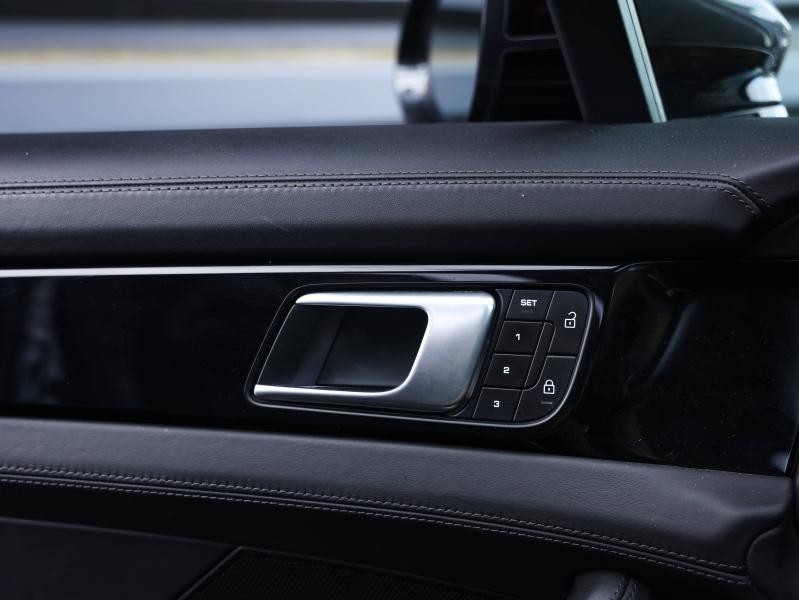 Voitures occasions PORSCHE PANAMERA 4 Villeneuve-d'Ascq