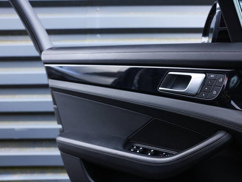 Voitures occasions PORSCHE PANAMERA 4 Villeneuve-d'Ascq