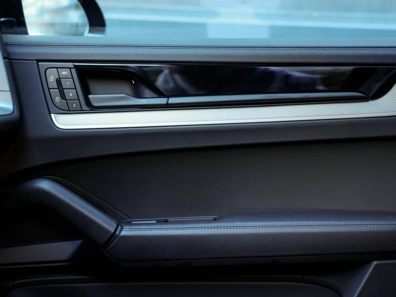 Voitures occasions PORSCHE Cayenne Coupe S E-Hybrid Villeneuve-d'Ascq