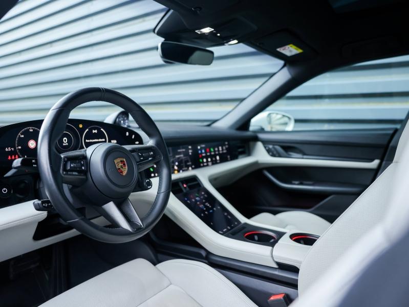 Voitures occasions PORSCHE Taycan Cross Turismo 4 Villeneuve-d'Ascq