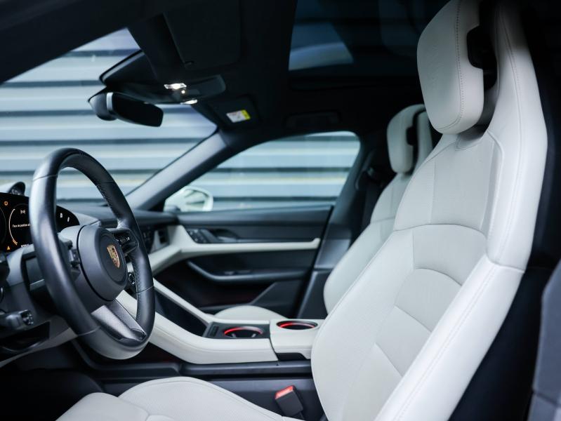 Voitures occasions PORSCHE Taycan Cross Turismo 4 Villeneuve-d'Ascq