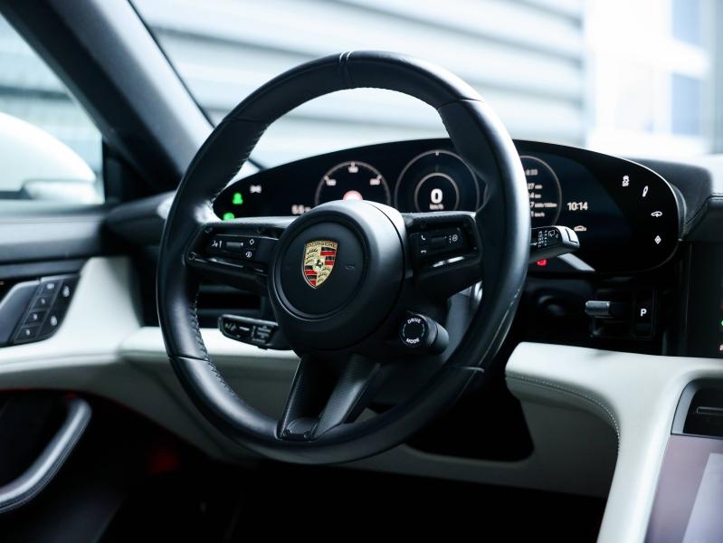 Voitures occasions PORSCHE Taycan Cross Turismo 4 Villeneuve-d'Ascq