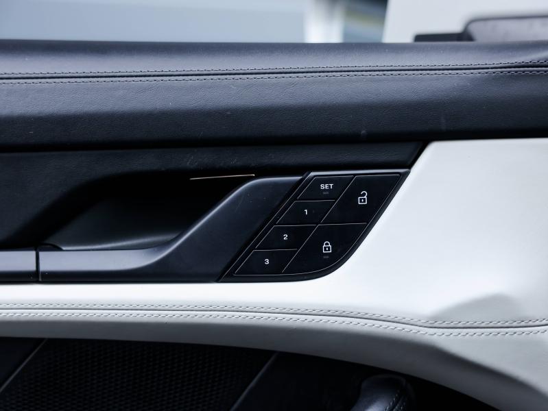 Voitures occasions PORSCHE Taycan Cross Turismo 4 Villeneuve-d'Ascq