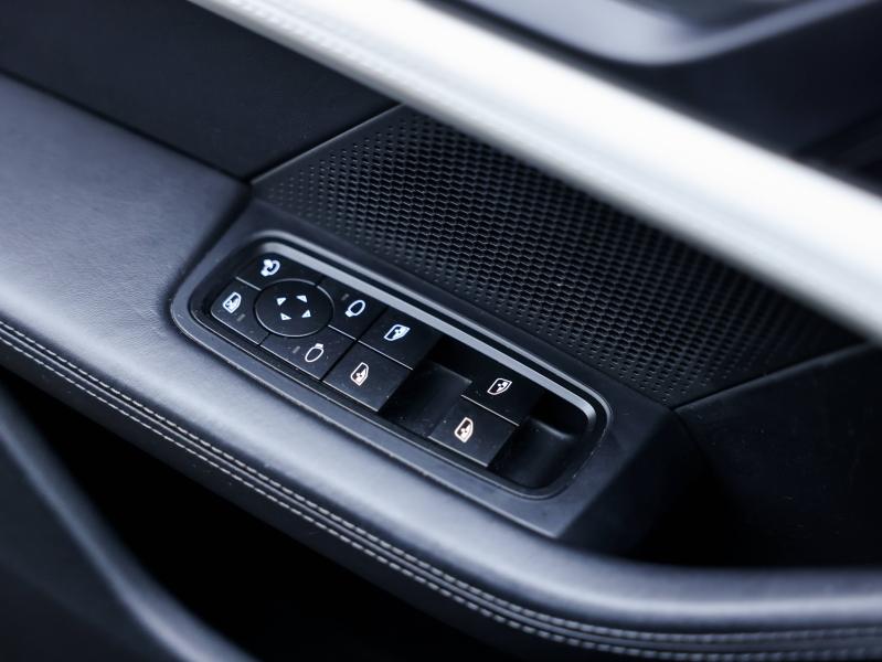 Voitures occasions PORSCHE Taycan Cross Turismo 4 Villeneuve-d'Ascq