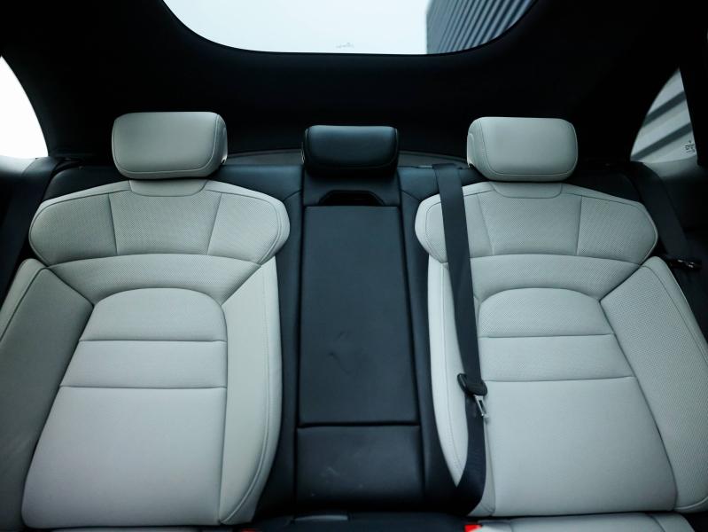 Voitures occasions PORSCHE Taycan Cross Turismo 4 Villeneuve-d'Ascq