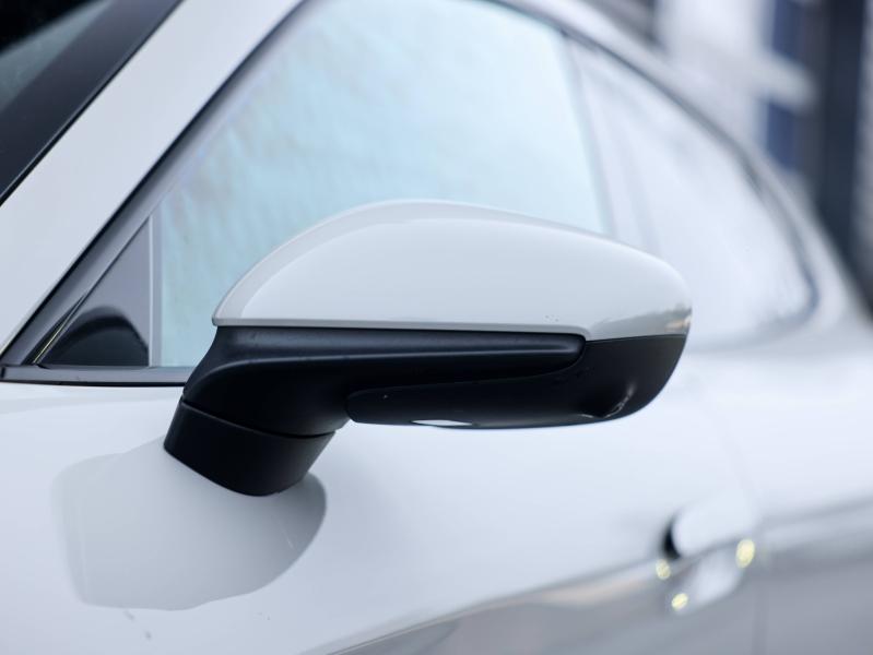 Voitures occasions PORSCHE Taycan Cross Turismo 4 Villeneuve-d'Ascq