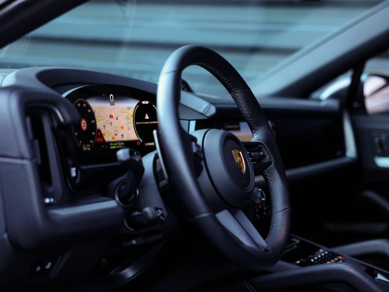 Voitures occasions PORSCHE Cayenne Coupe E-Hybrid Villeneuve-d'Ascq