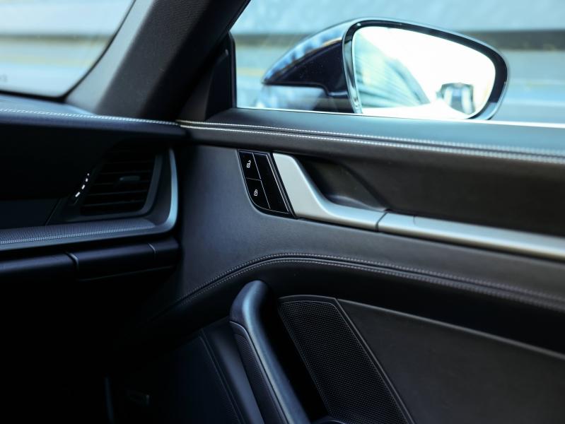 Voitures occasions PORSCHE 911 Coupe Carrera 4S Villeneuve-d'Ascq