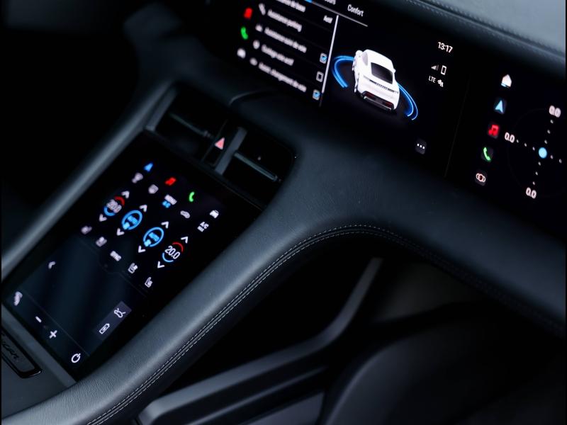 Voitures occasions PORSCHE Taycan Base Villeneuve-d'Ascq