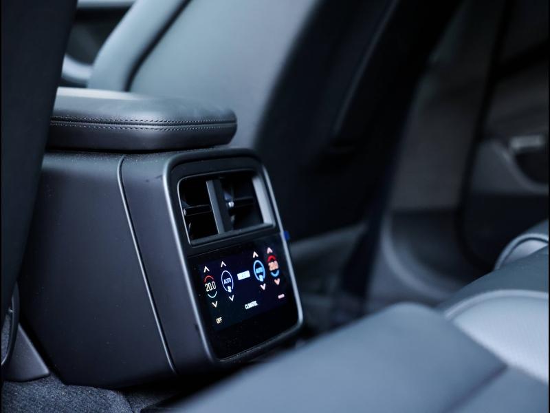 Voitures occasions PORSCHE Taycan Base Villeneuve-d'Ascq