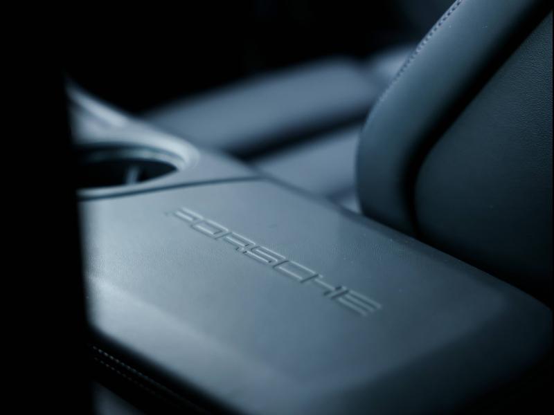 Voitures occasions PORSCHE Taycan Base Villeneuve-d'Ascq