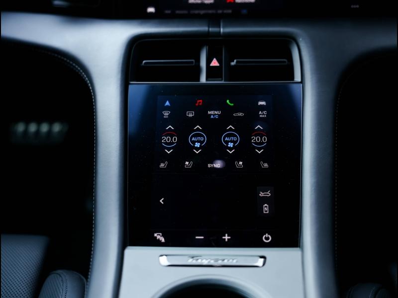 Voitures occasions PORSCHE Taycan Base Villeneuve-d'Ascq