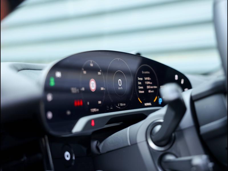 Voitures occasions PORSCHE Taycan Base Villeneuve-d'Ascq