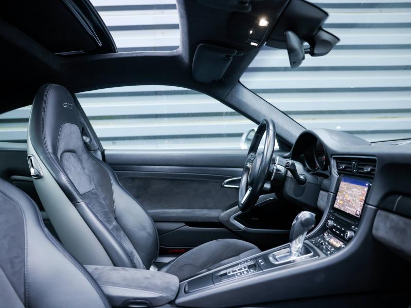 Voitures occasions PORSCHE 911 Coupe Carrera 4 GTS Villeneuve-d'Ascq