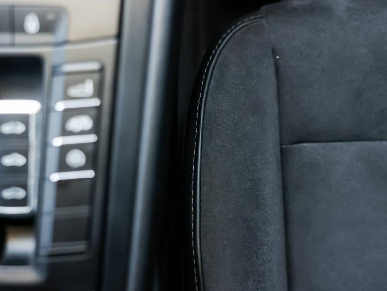 Voitures occasions PORSCHE 911 Coupe Carrera 4 GTS Villeneuve-d'Ascq