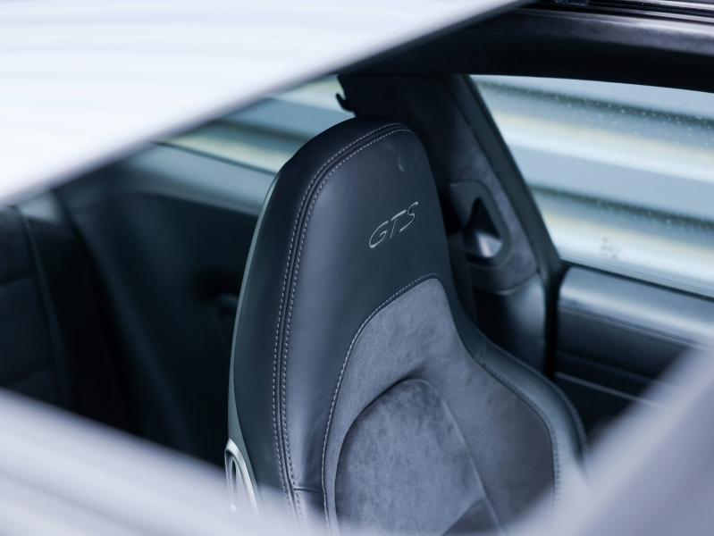 Voitures occasions PORSCHE 911 Coupe Carrera 4 GTS Villeneuve-d'Ascq