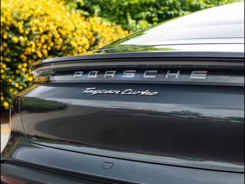 Voitures occasions PORSCHE Taycan Turbo Villeneuve-d'Ascq