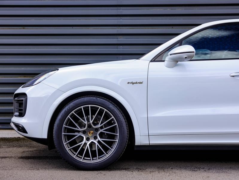 Voitures occasions PORSCHE Cayenne Coupe E-Hybrid Villeneuve-d'Ascq