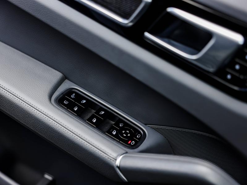 Voitures occasions PORSCHE Cayenne Coupe E-Hybrid Villeneuve-d'Ascq