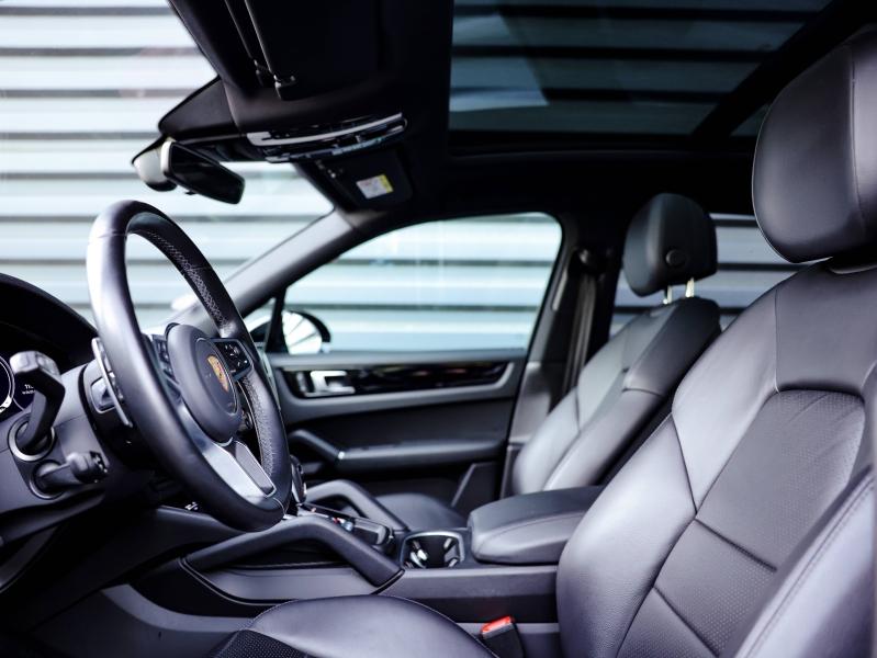 Voitures occasions PORSCHE CAYENNE E-Hybrid Villeneuve-d'Ascq