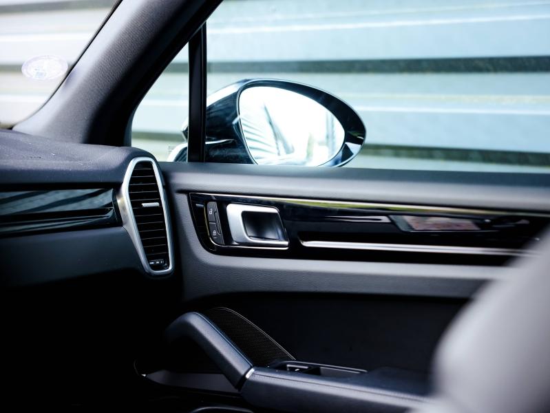 Voitures occasions PORSCHE CAYENNE E-Hybrid Villeneuve-d'Ascq