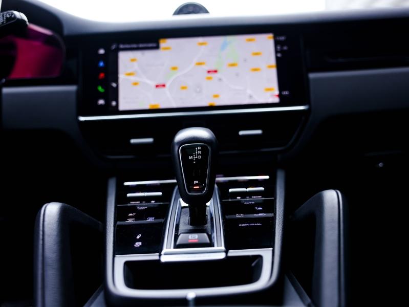 Voitures occasions PORSCHE CAYENNE E-Hybrid Villeneuve-d'Ascq