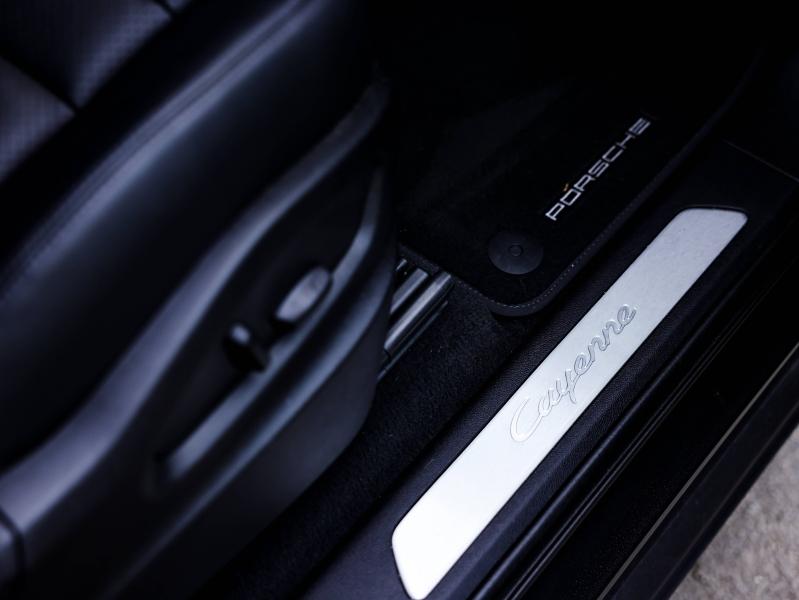 Voitures occasions PORSCHE CAYENNE E-Hybrid Villeneuve-d'Ascq