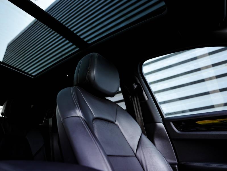 Voitures occasions PORSCHE CAYENNE E-Hybrid Villeneuve-d'Ascq