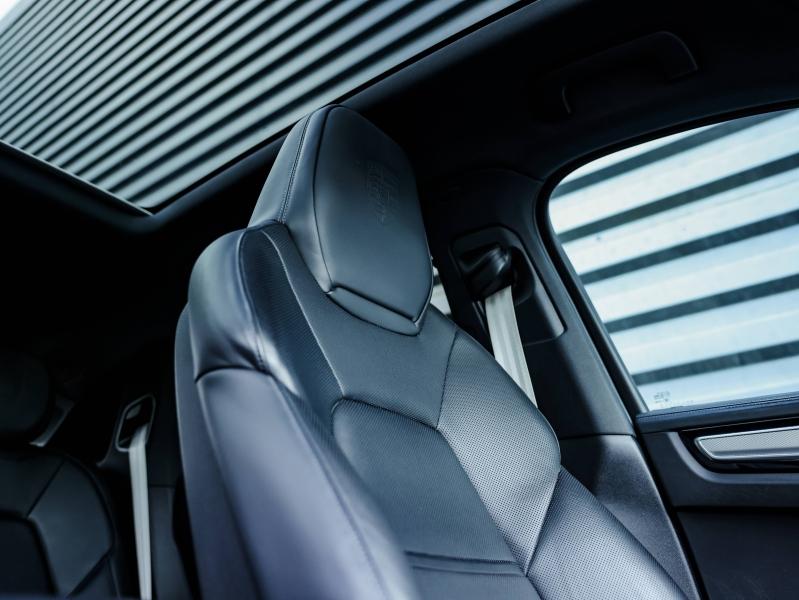 Voitures occasions PORSCHE Cayenne Coupe E-Hybrid Platinum Ed Villeneuve-d'Ascq