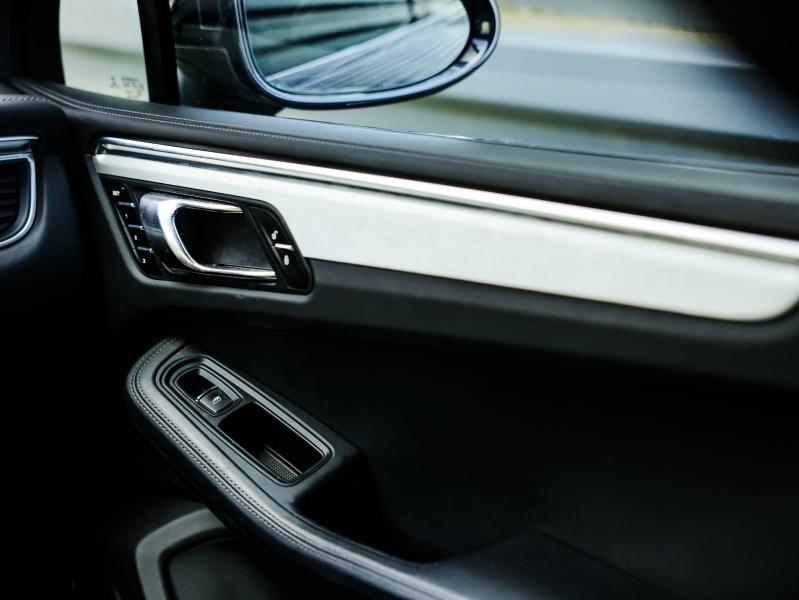 Voitures occasions PORSCHE MACAN Turbo Villeneuve-d'Ascq