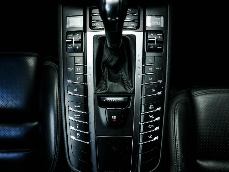 Voitures occasions PORSCHE MACAN Turbo Villeneuve-d'Ascq