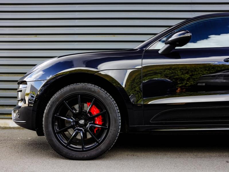 Voitures occasions PORSCHE MACAN Turbo Villeneuve-d'Ascq